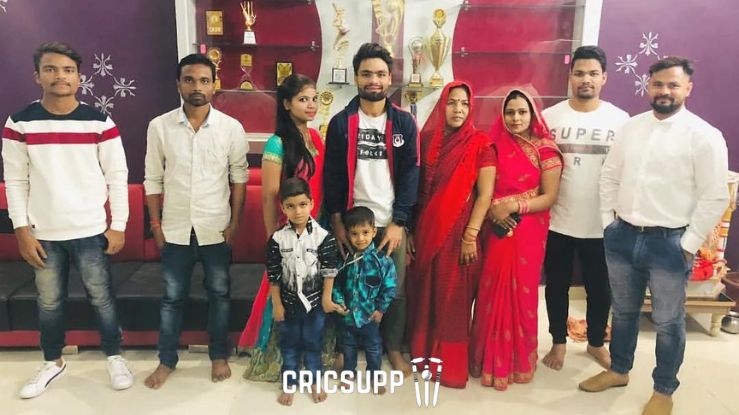 Rinku Singh Family